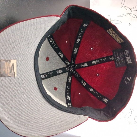 New Era Cleveland Cavaliers Hardwood Classics Fitted Hat / Cap - Mint Condition - Picture 4 of 4